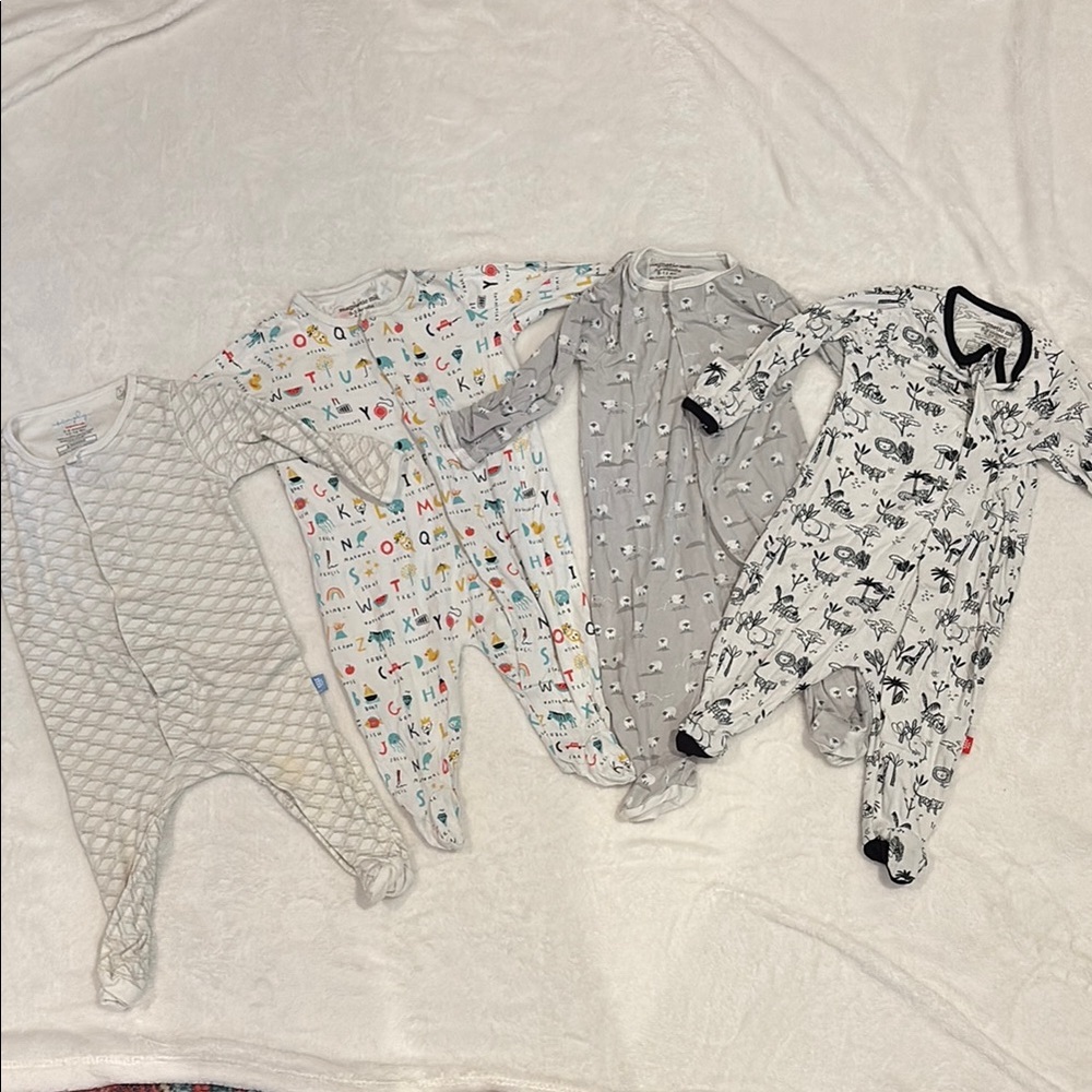 Assorted Kids One Pieces Set Magnetic Me